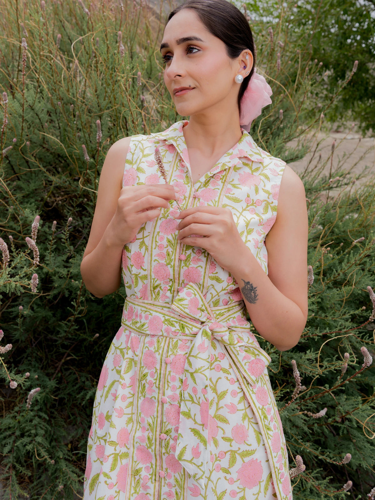 Heera Sleeveless Dress - Pink